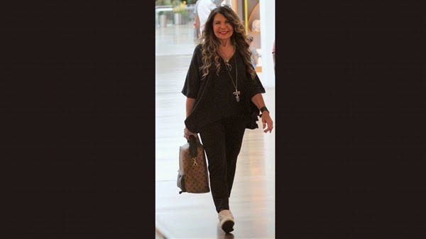 look-romanticos-e-ousados-das-celebridades-pra-voce-se-inspirar23