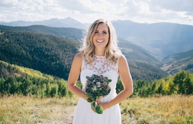 mulher-e-pedida-em-casamento-e-horas-depois-aconteceu-a-cerimonia3